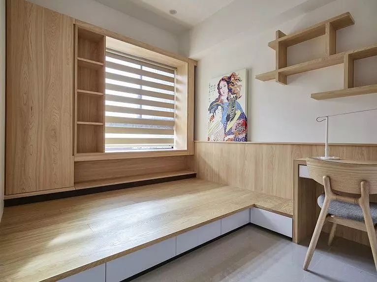 榻榻米早就落伍了，现在流行地台卧室，美观又实用