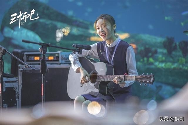 国子监来了个女弟子演员学历：张月北舞毕业，赵露思明道大学校花