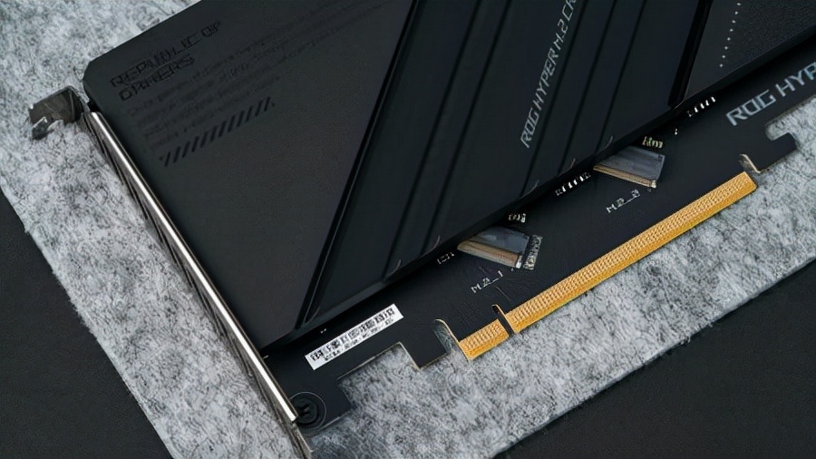ROG MAXIMUS Z690 HERO 主板评测：Alder Lake处理器的高配伴侣