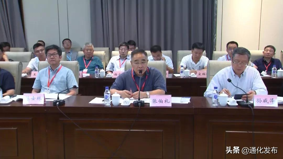 我市大力发挥产业集群优势 展现医药名城风采