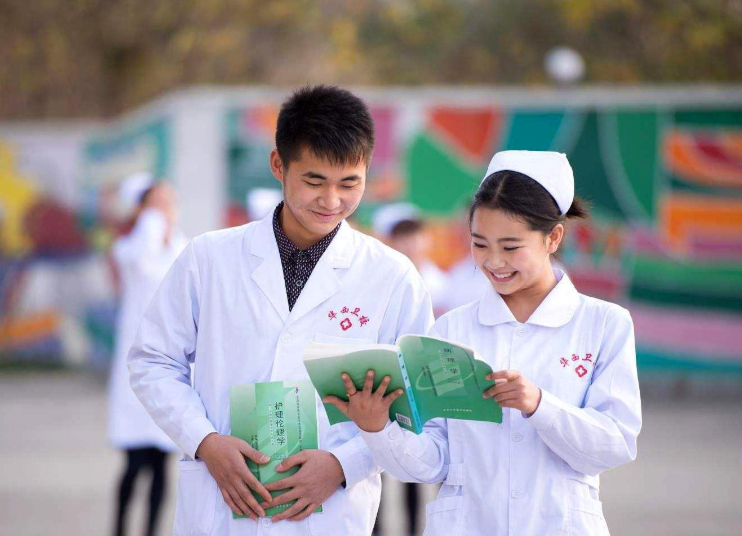 江苏省有一所大学，曾拒绝并入985高校，如今却身价“倍增”