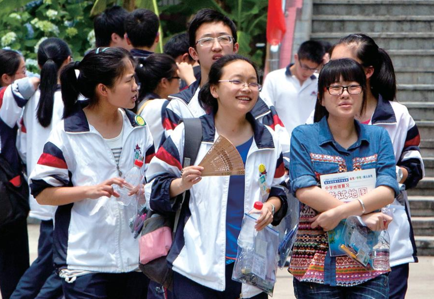 高考时不许考生戴框架眼镜？“无声考场”有新规，考生别忽视