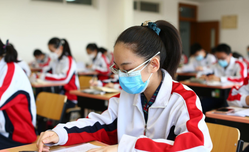 高三教室装空调，每人每天上交3元使用费，引发争议：这合理吗