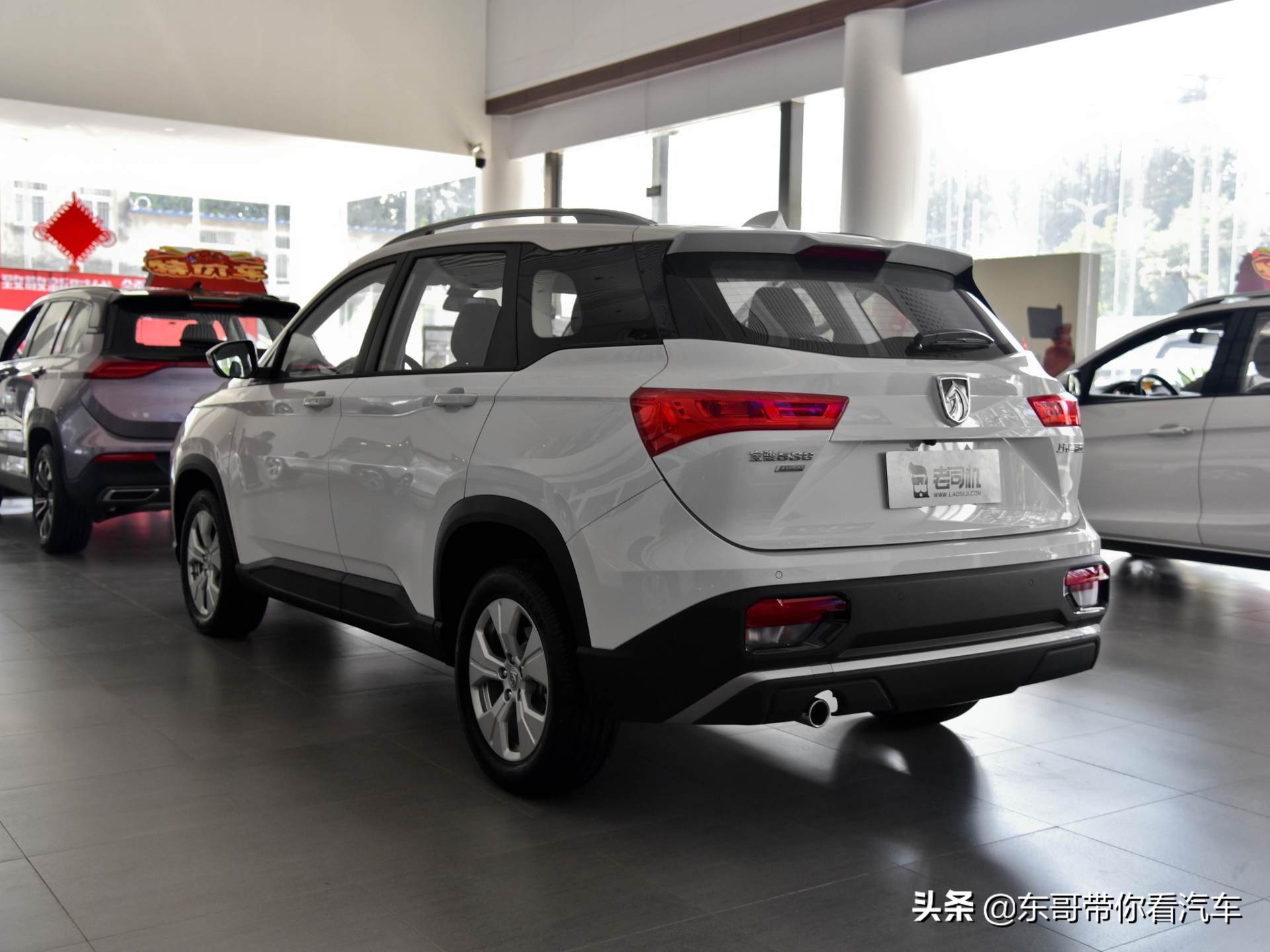 7.08万起买7座SUV，省钱省心可以全家出行，实拍宝骏530