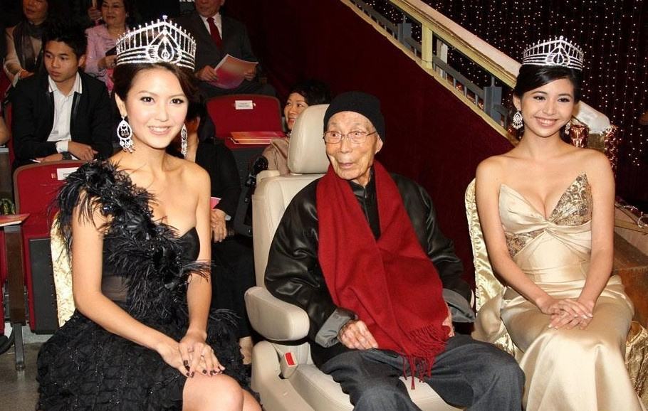 邵逸夫一生捐赠6000多座逸夫楼，为何有的“逸”字少一点