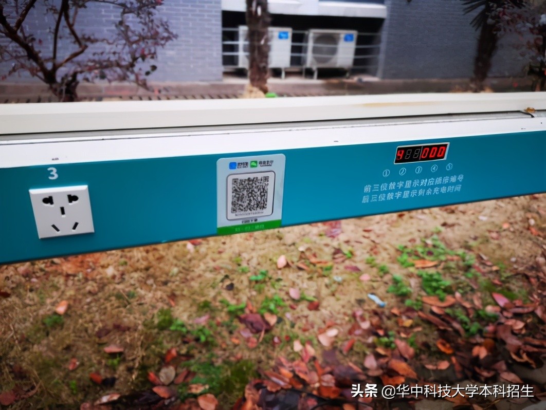 神仙配置！坐拥36个食堂和4个地铁站，湖北“最壕”大学来了！