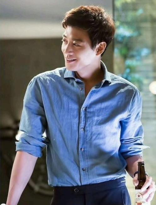 男神金来沅霸道玛丽苏新作《吾王长存》:黑道也怕女人的一个巴掌