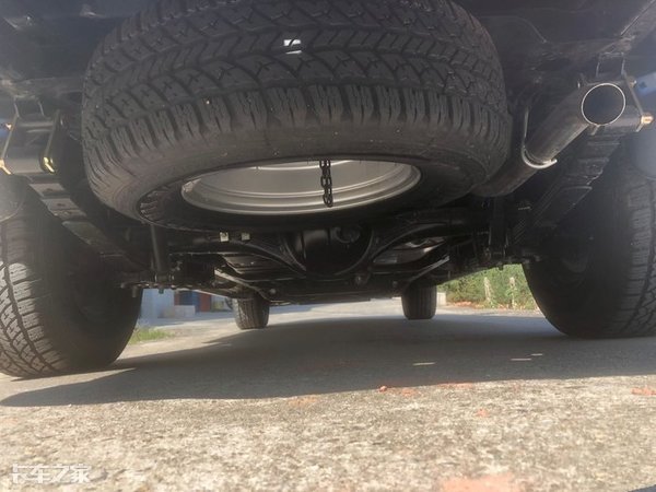 10万级实用型皮卡，搭载五十铃技术发动机，骐铃T7plus表现不俗