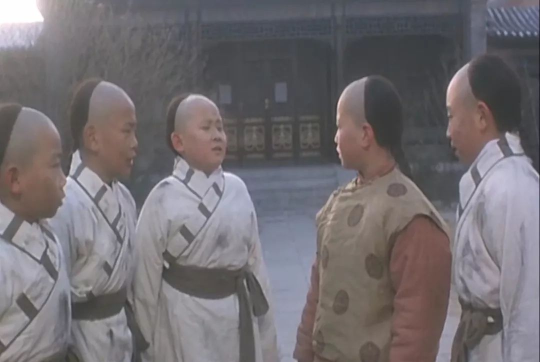 1993年，投资商点名李连杰拍“少林五祖”，导演王晶耍了个小聪明