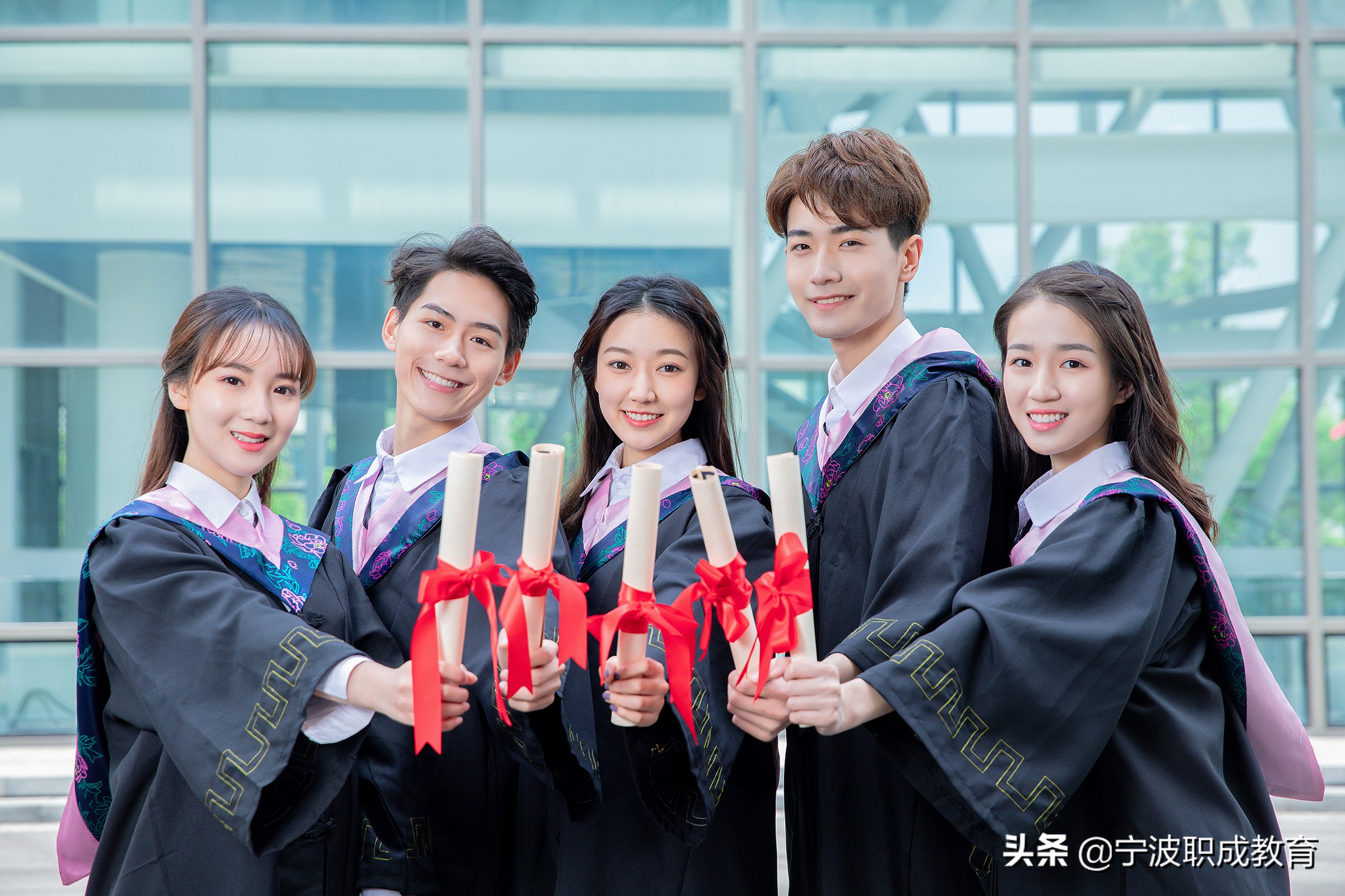 专升本考试时间2021，成人自考专升本学费