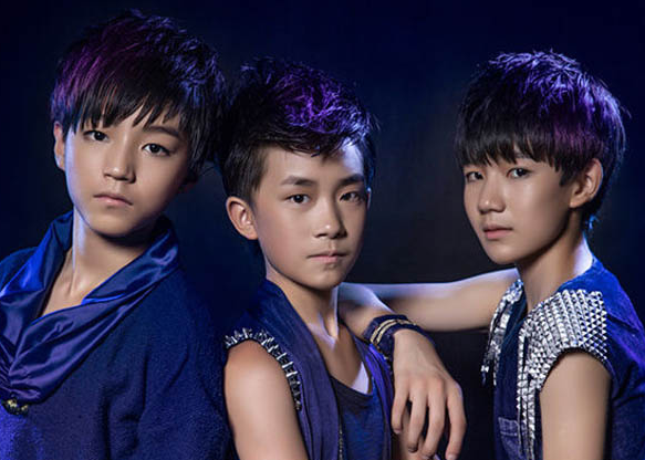 生日当天憾别金鸡影帝，20岁的易烊千玺，侥幸逃过被捧杀命运