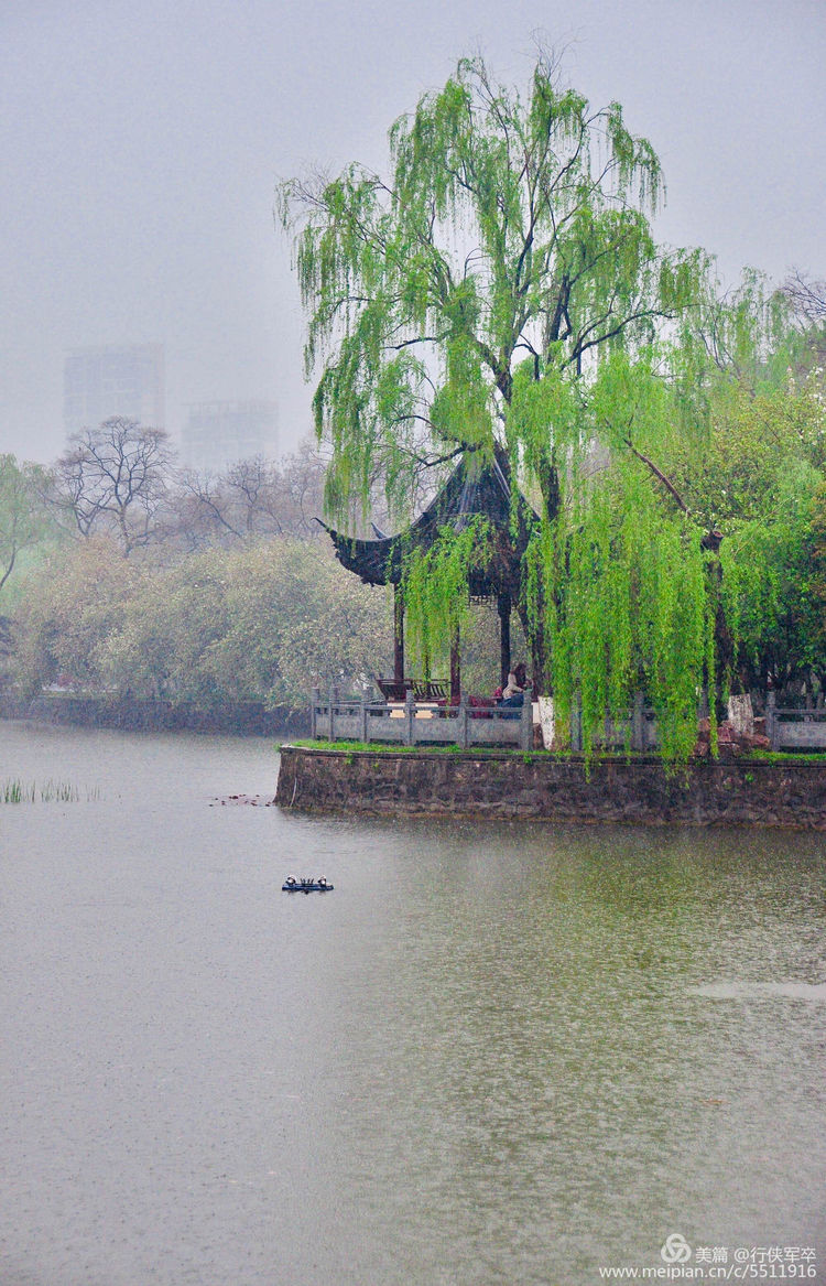 莫愁湖——粉黛江山，留得半湖烟雨；王侯事业，都如一局棋枰