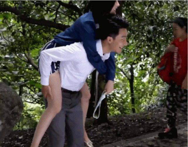 杨幂的豪放情史：征服3名男星，成为50亿资本大佬，自称前任人脉