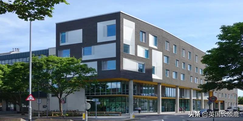 70所英国大学秋季开学安排汇总！多校公布最晚抵校时间