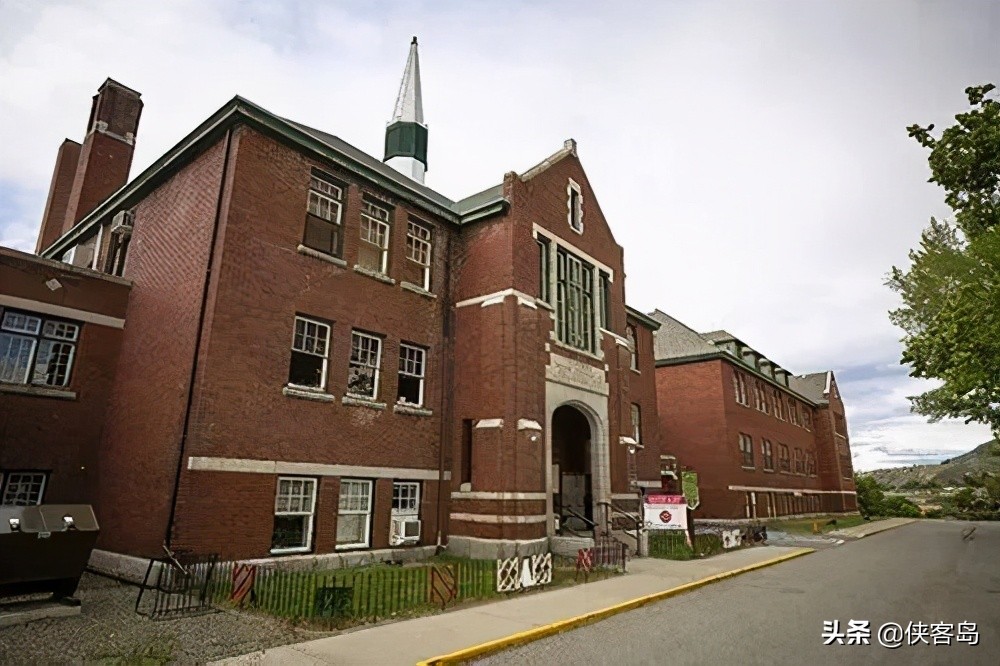 侠客岛：这种丑闻，在西方何止加拿大