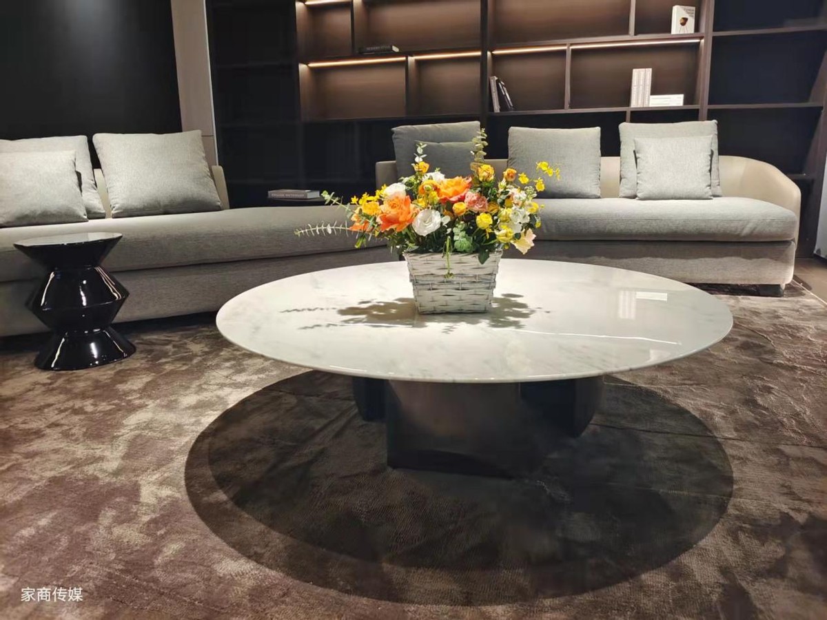 钟意意式极简风？不知去哪拍大片？快来曼凯伦看看