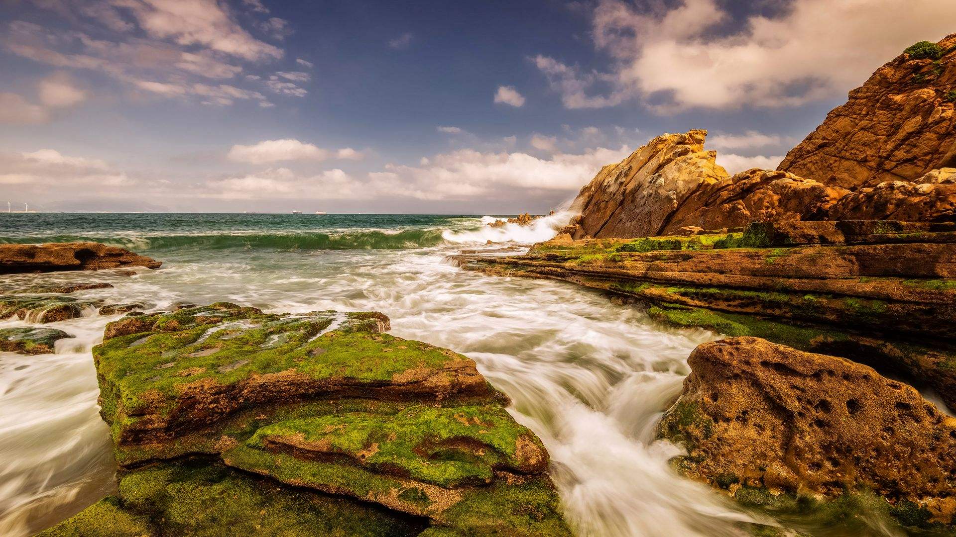 气势雄浑的千古绝唱——《观沧海》赏析