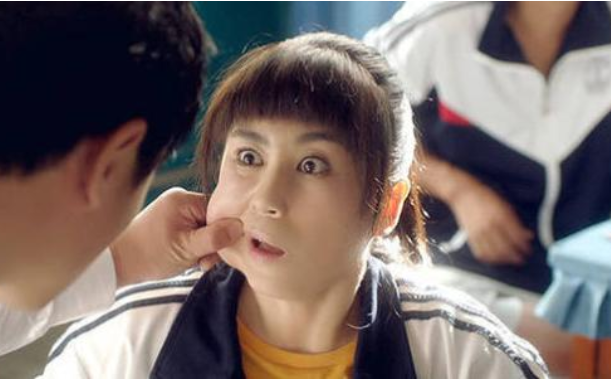 毕业于清华北大的明星，北大也还行撒贝宁，马丽很意外