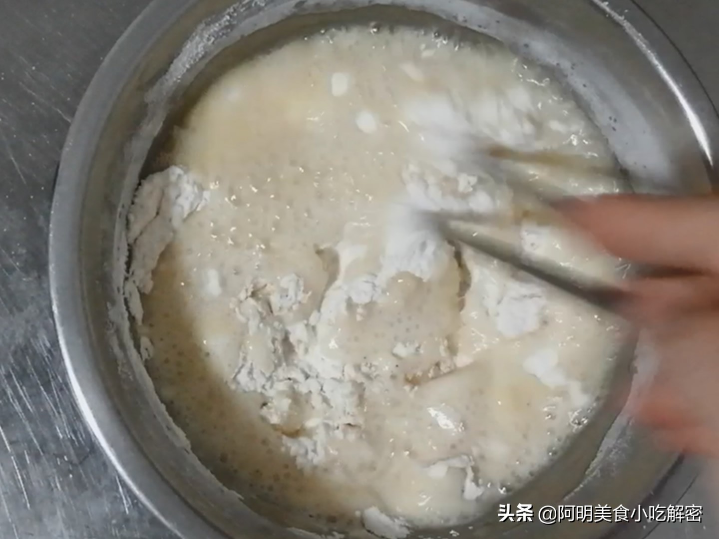 牛舌饼里面是什么馅儿（教你牛舌饼香甜可口的做法）