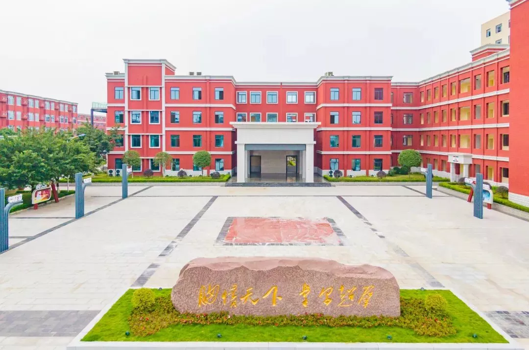 抓住小升初最后机会！成都12所热门民校有补录名额，即日起可咨询