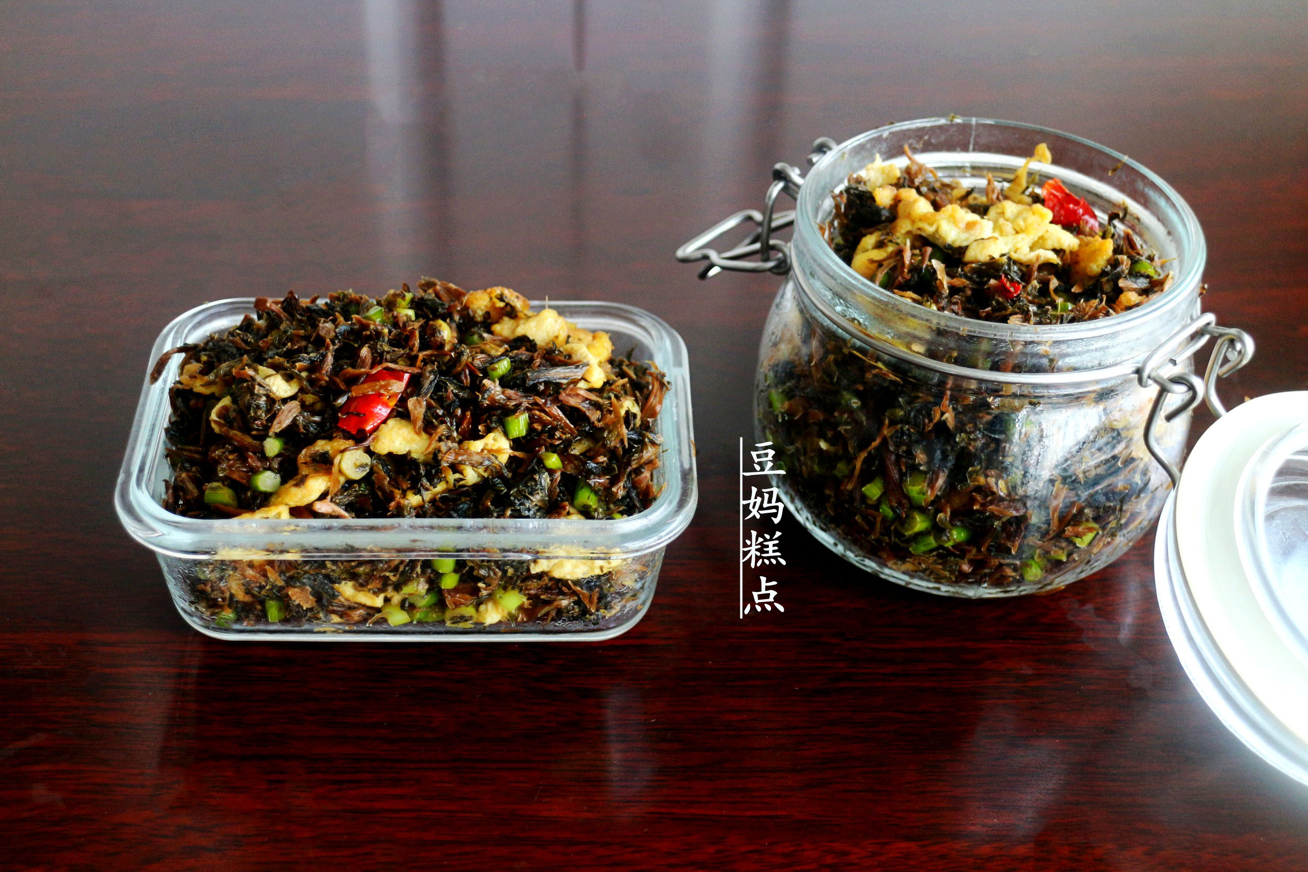 这菜是南方特色菜，加3个鸡蛋一炒，咸香下饭，炒一次可吃一周