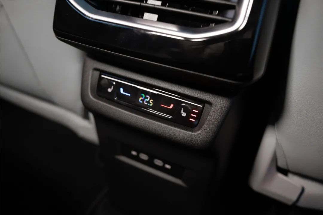 预算20-30万买电动车，看大众ID.就够了吗？