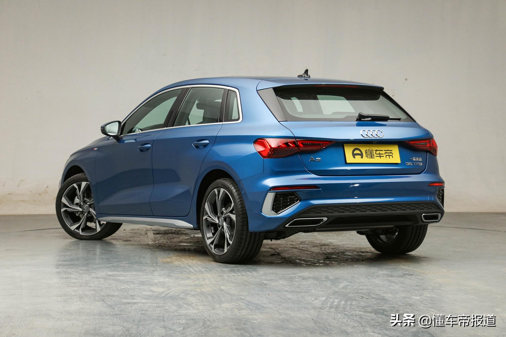 新车 | 21万就能买,颜值空间都有,全新奥迪a3l三厢解析
