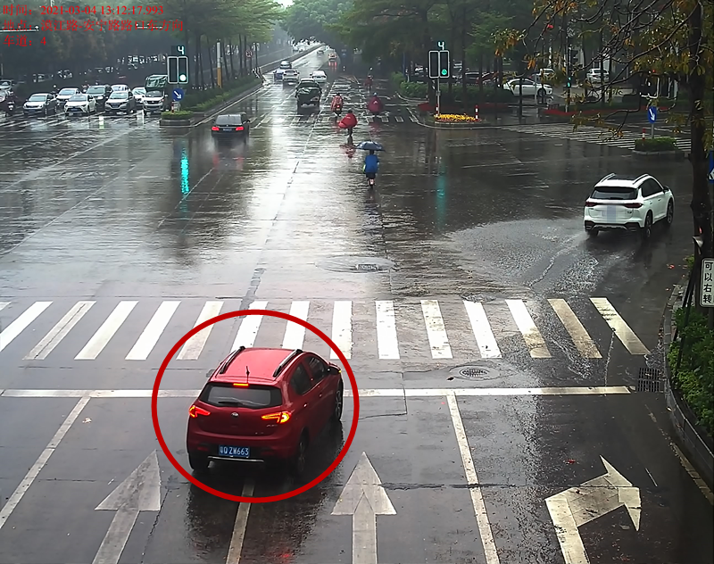 交通违法曝光！