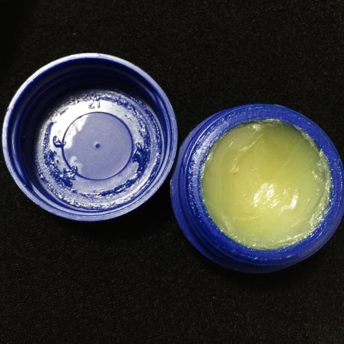 Blistex小蓝罐润唇膏有毒？到底能不能用了？网友：导致不孕
