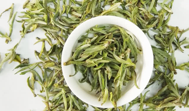 常用绿茶和决明子泡水喝(常用绿茶和决明子泡水喝的功效)