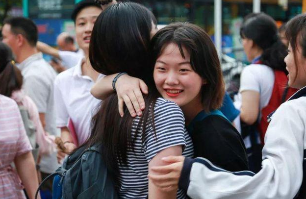 高考迎来“大变化”，一二三本或将取消，考生报考变得更容易