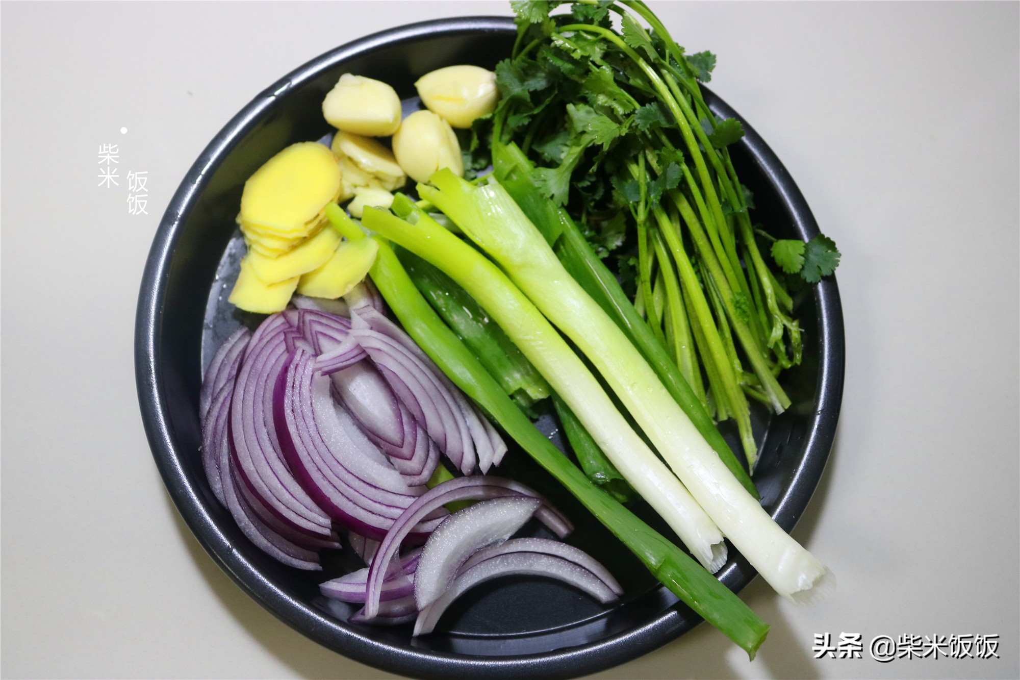 做辣椒油，我常用这8种香料，鲜香四溢，拌什么菜都好吃