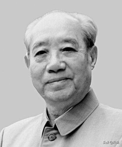 开国少将担任红色大管家，100岁辞世，一生传奇一生秘密