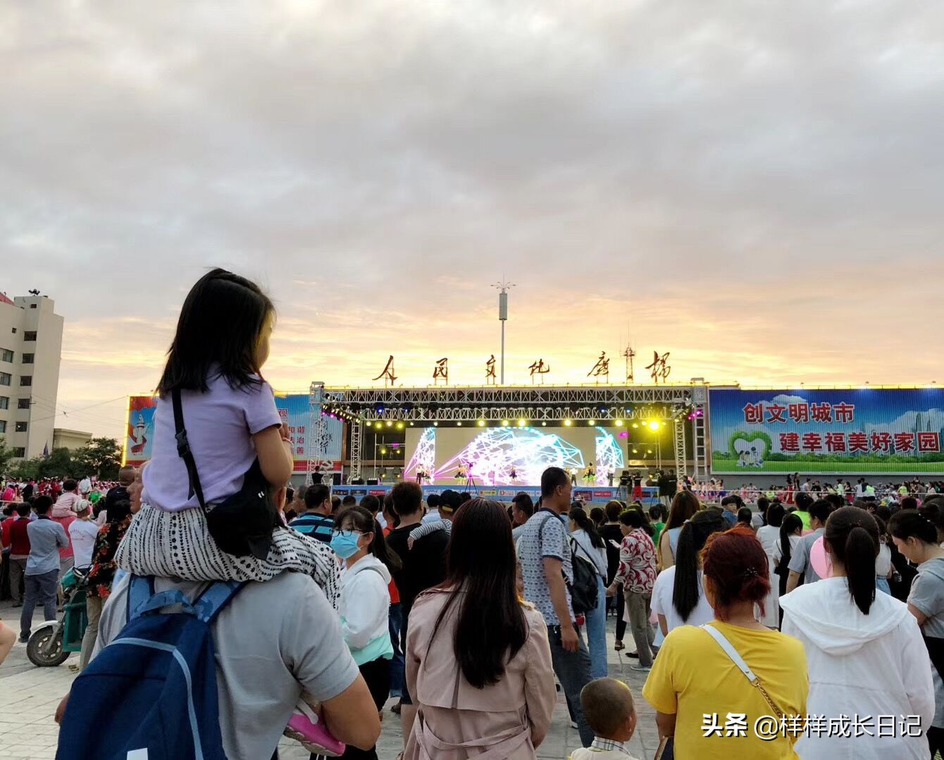 一家三口自驾去新疆，环南北疆27天15000公里，吃住行玩详细攻略