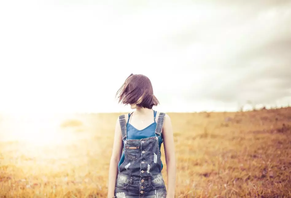 蔡徐坤曾遭全网黑：打不倒我们的，终将让我们变强大