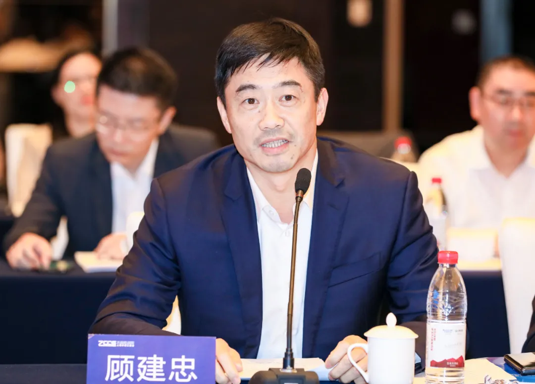 上海农商银行党委副书记,行长顾建忠,副行长顾贤斌,应长明,浙江省驻沪