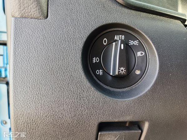 2020款重汽汕德卡牵引车配超高顶驾驶室，售价45万元值吗？