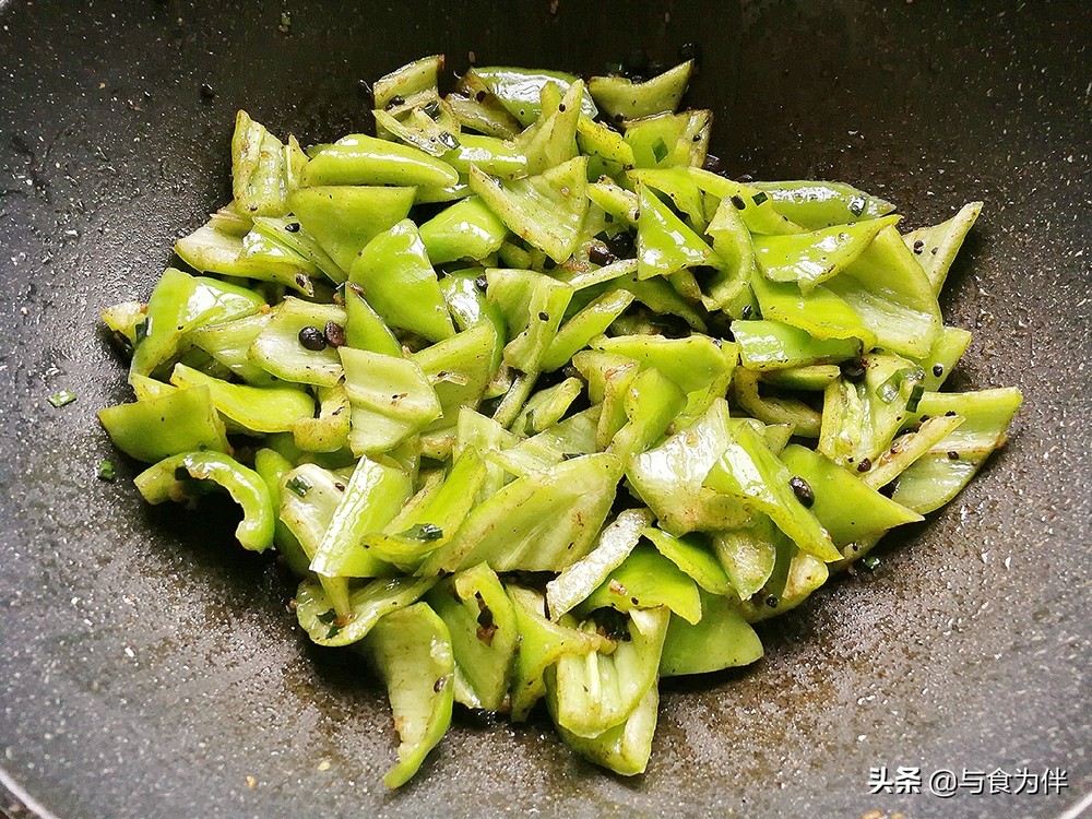 高考日子快到了，菜谱里可常配这食材，孩子远离“疲劳”，状态好