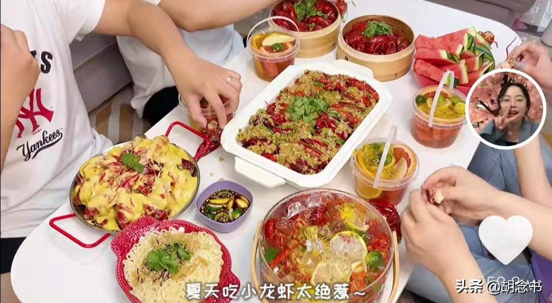 25岁厦门女孩，刚毕业就成为家庭主妇，仅用一年，实现年入千万