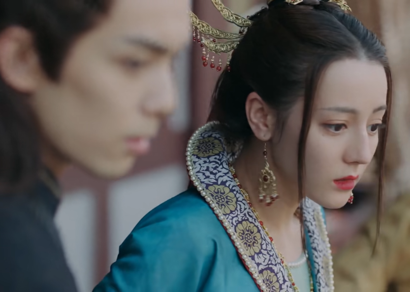 与热巴合作两次，从童年到幼女，黄杨钿甜将会成为下一个张子枫