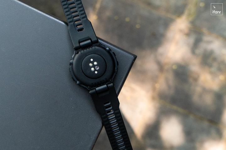 户外运动爱好者的装备清单里，有它的一席之地