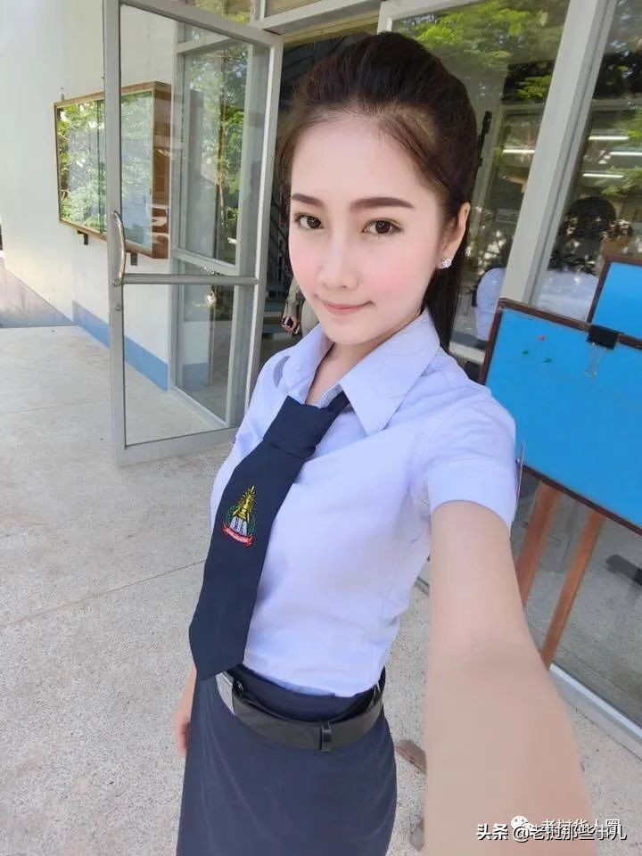 我要去老挝留学！老挝国立大学小姐姐们....太好看了