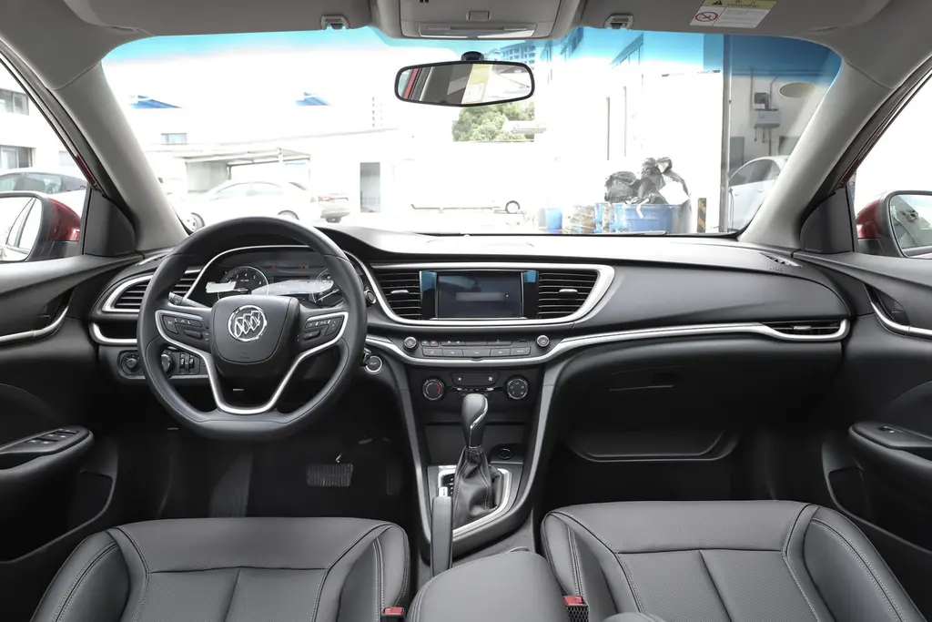 别克英朗:降价4.5万,3月份卖出近3万辆,车够用就行