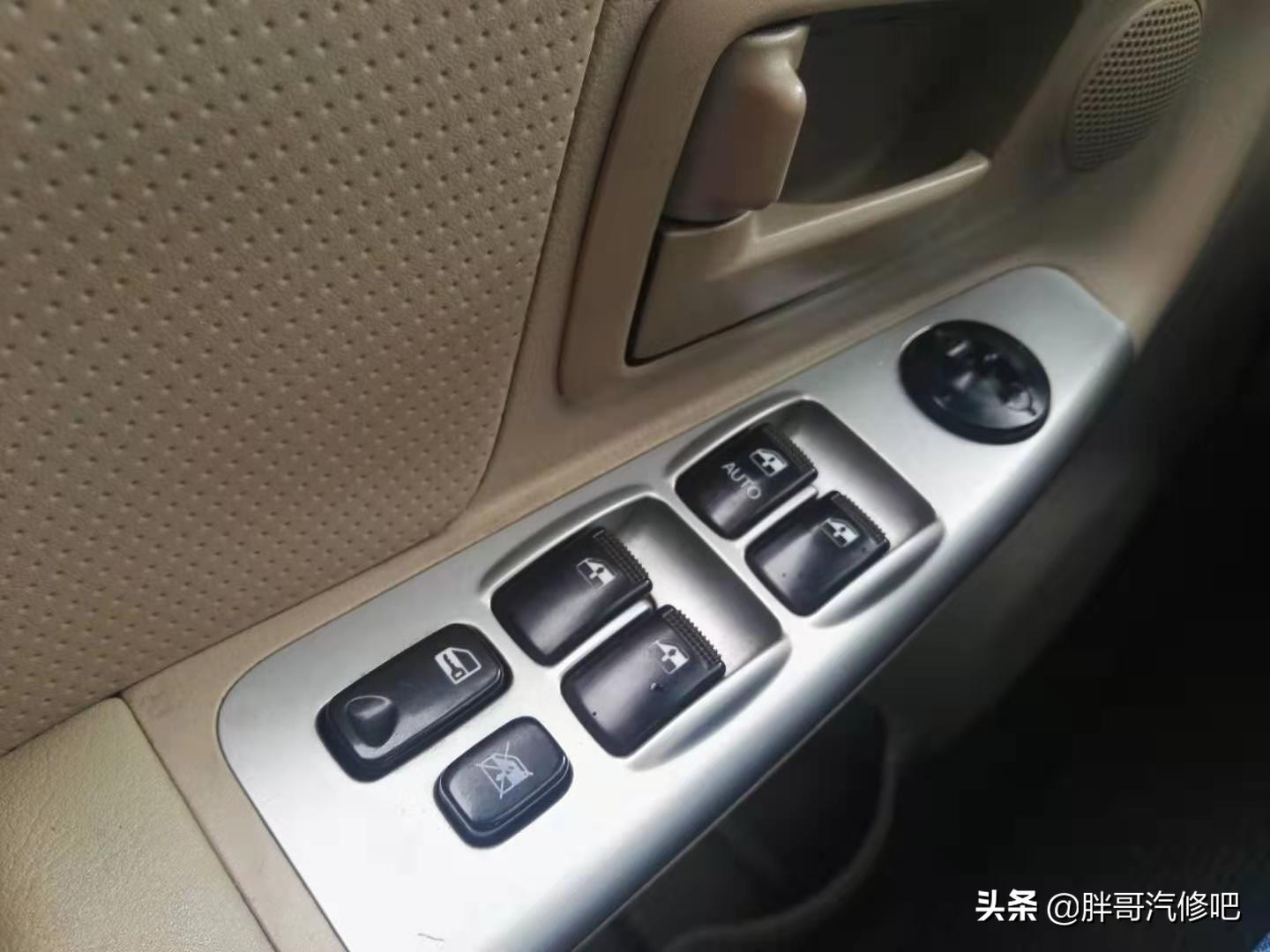 2万多元二手合资代步车推荐，七年车龄的赛拉图值得选择