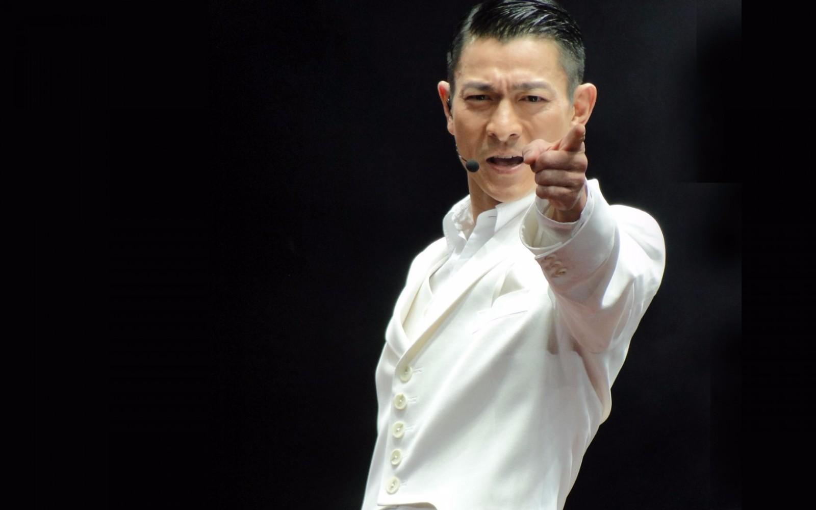 刘德华发型又酷又帅,蓬松又整齐更有男人味,喜欢油头的男生试试