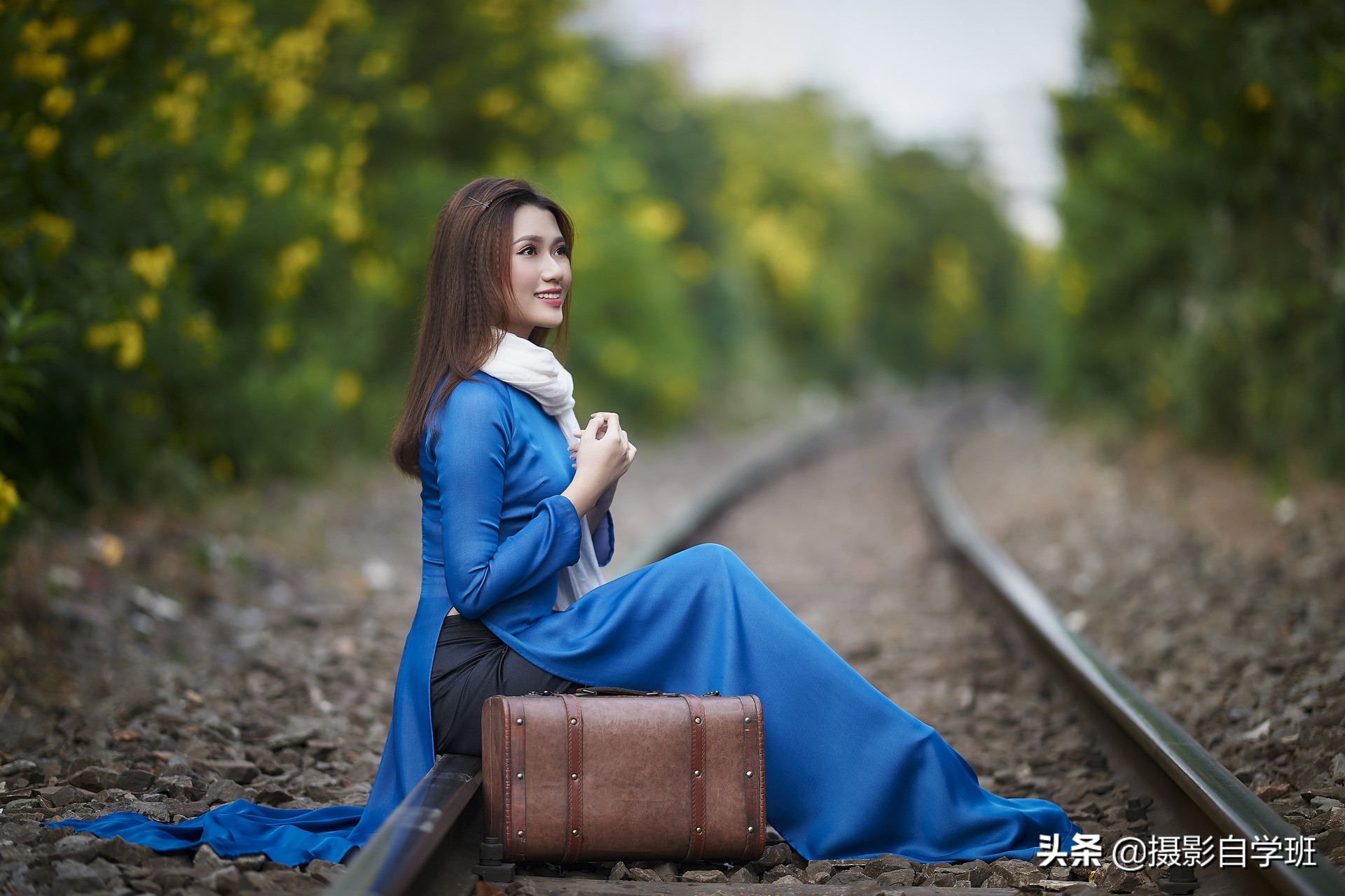 拍摄秋景人像的8个构图技巧,帮你打开拍摄思路,简单易懂