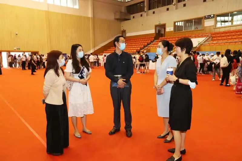 扬帆起航｜北语喜迎2021级本科新生