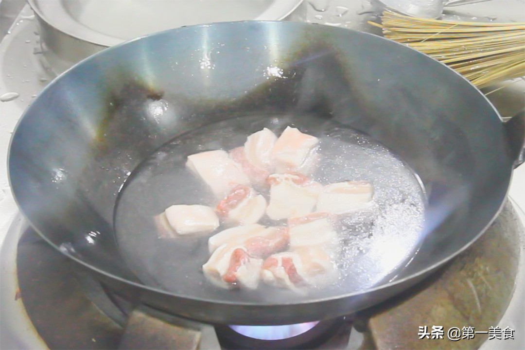 紅燒肉的家常做法,紅燒肉的家常做法簡單