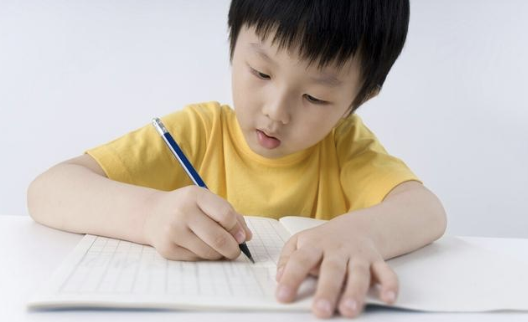 小学生“奇葩作文”走红，让老师哭笑不得，网友：3天没被打了？