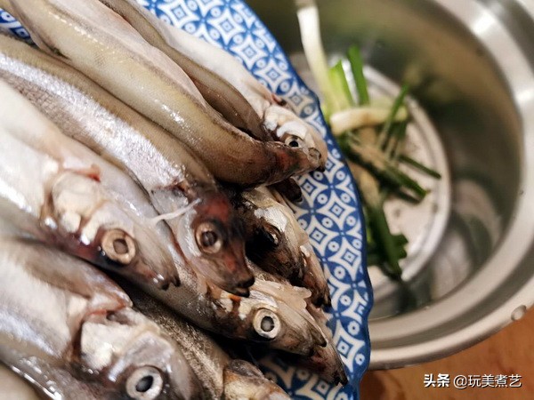 「年菜制作分享」 多春鱼简单料理方法